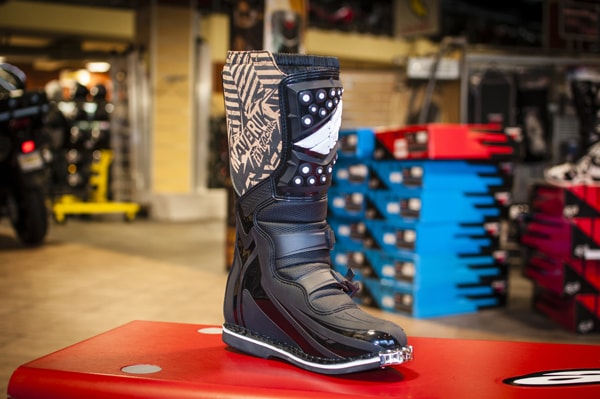 Bike boots hotsell for sale